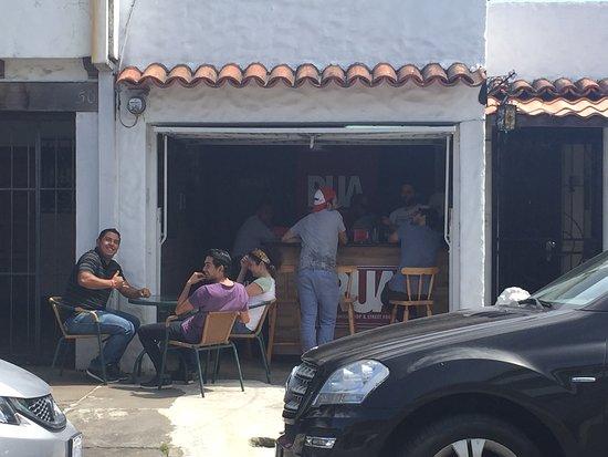 RUA sandwich shop & street food