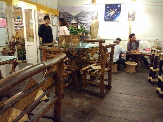 Phunga, Manipuri Restaurant