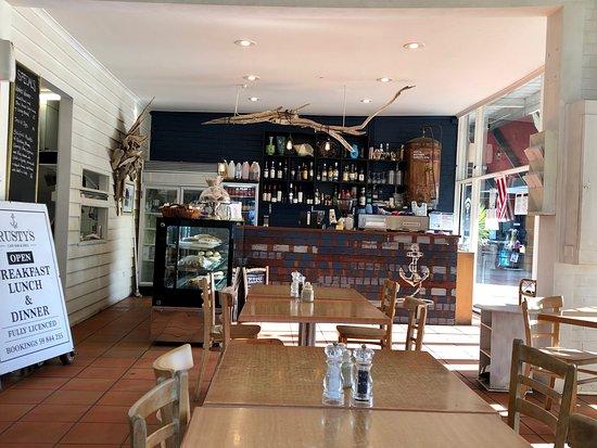 Rusty's Cafe Bar & Grill