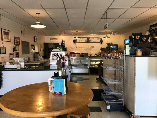 Big Moe's Eatery and Bakery