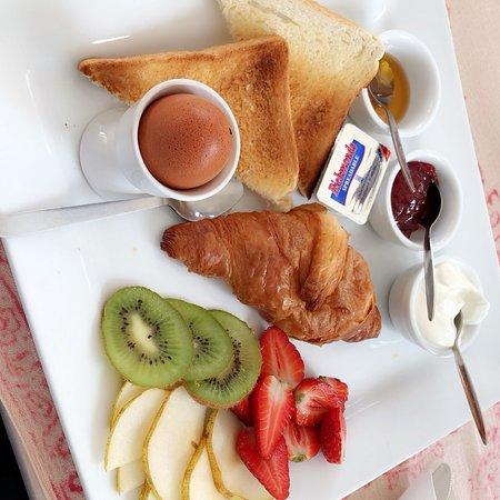 The Corner Cafe St Paul's Bay