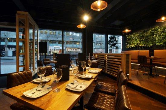 Mas Q Menos Farringdon