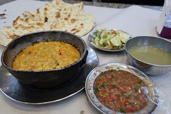 Romance Restaurant for Yemeni and Gulf Food