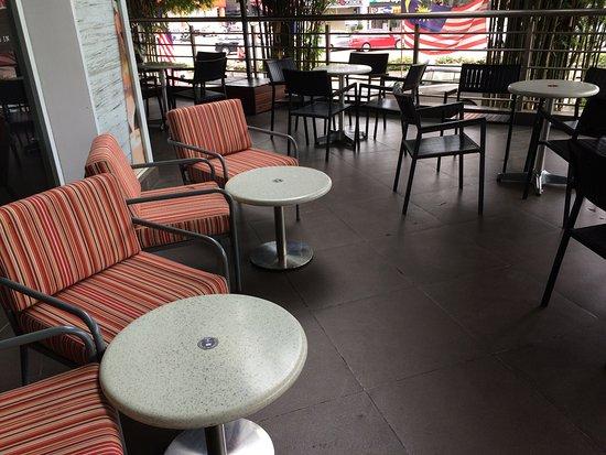 The Coffee Bean & Tea Leaf Kluang Mall