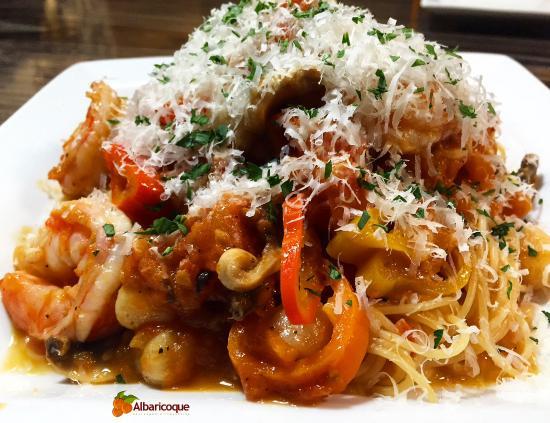 Albaricoque Restaurant