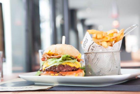 Alexens Bar Restaurant