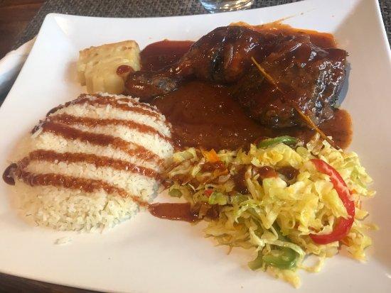 Comie's Caribbean Grill