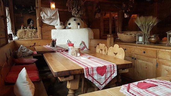 Almwirt Gasthaus und Hotel