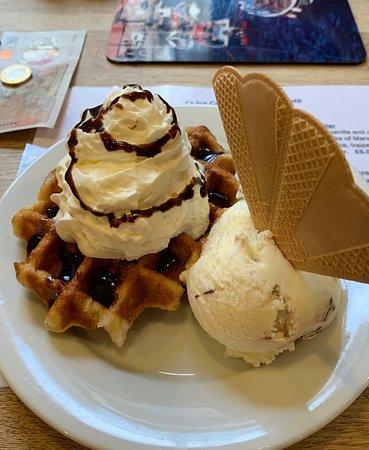 J's Ice Cream Parlour