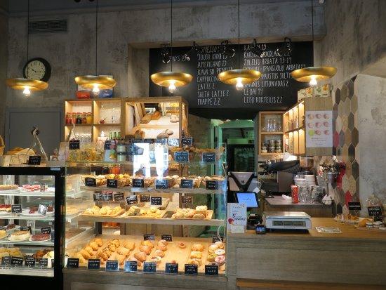 Crustum Bakery & Cafe Pilies 4