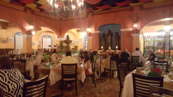 El Mortero Restaurant