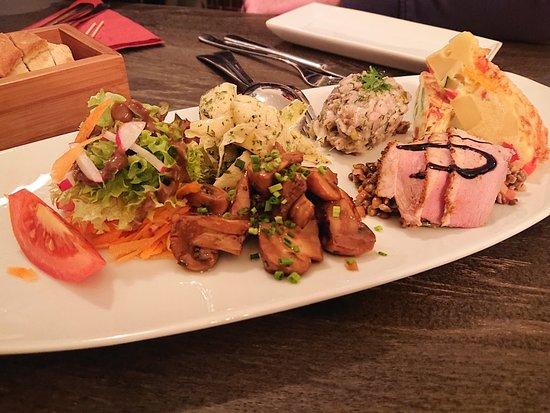 Cafe + Restaurant Emma