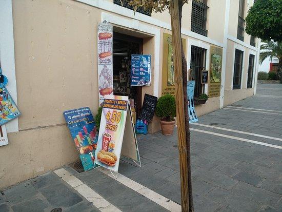 La Cueva de Pasos Largos