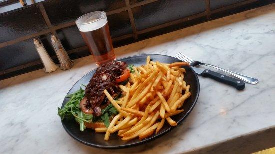 Network Public Bar and Pizzeria