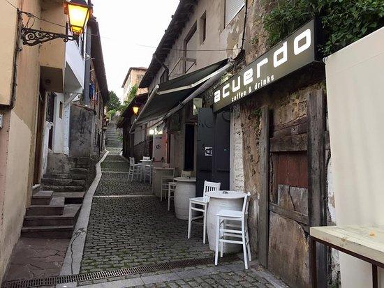 Acuerdo Coffee and Drinks Pub