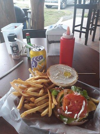 PI'K'TAS Grill & Drinks