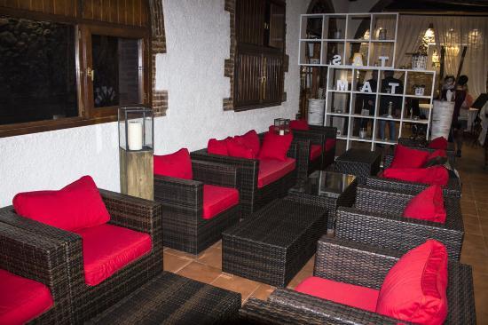 Tasta'm Restaurant & Nightbar