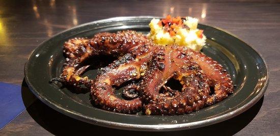 Yuzu Cocina Del Mar & Grill