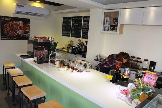 Golden Bean Cocoa Cafe