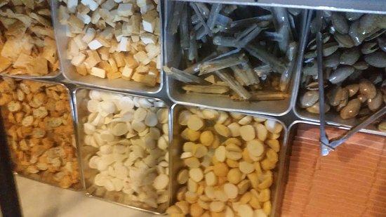 883 Buffet Steamboat & BBQ