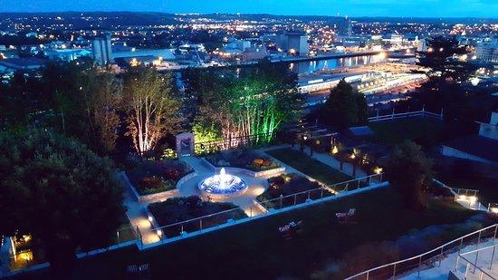 Panorama Bistro And Terrace