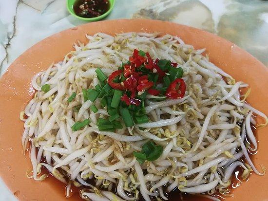 Restoran Ayam Taugeh