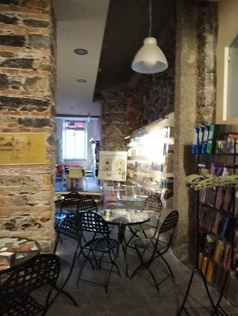La Passeggiata Librocaffe