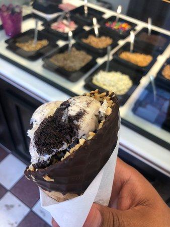 Ice Cream and Frozen Yogurt On the Boardwalk