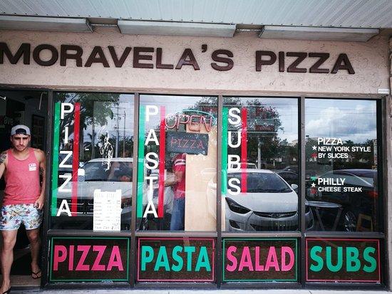Moravela's Pizza