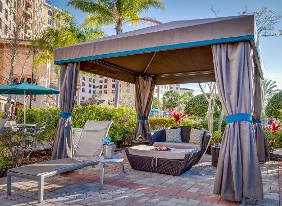 Cat-tails Pool Bar & Grille