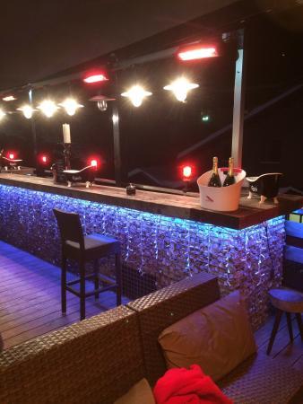 Le Bal Restaurant Music Live