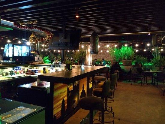 Zacarias Snacks & Sushi