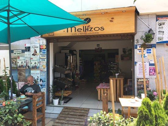 Mellizos Cafe