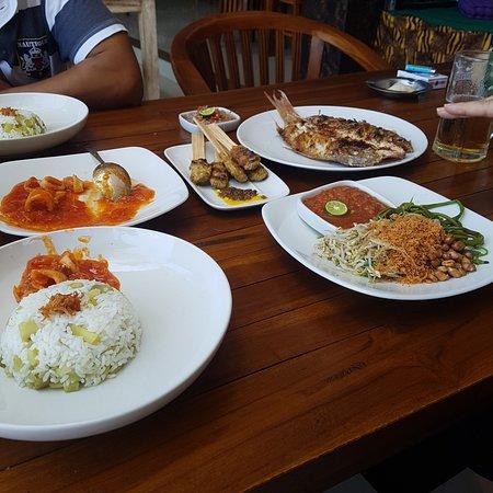 Warung Bendega Lebih