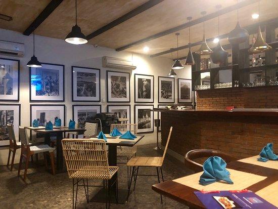 The Place Restoran and Lounge