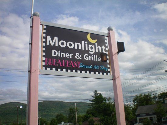 Moonlight Diner & Grille