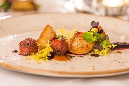 Artist Corner at Copthorne Tara Hotel