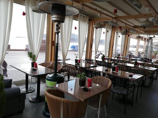 Dali Cafe Kitchen Bar