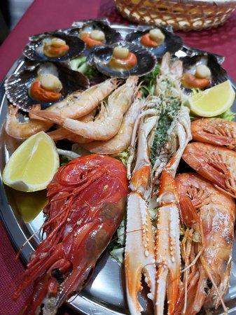 Taproom/Craft Beer & Vinoteca La Primera