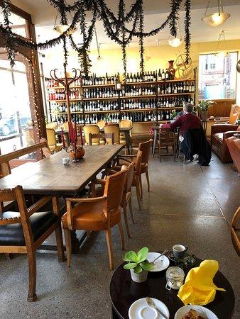 Xavier's Cafe and Wine