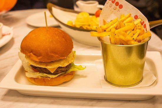 Sugar Factory American Brasserie