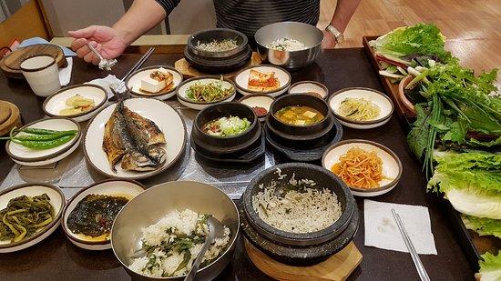 Gondeure Leaf Wraps and Rice House