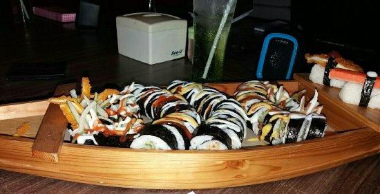 Kizuna Sushi Bar & Cafe