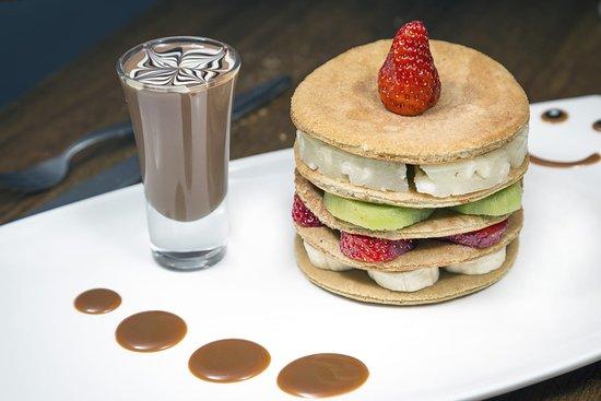 Laroza Pizza & Chocolate cafe