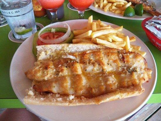 Lee's Roadside Grill & Bar