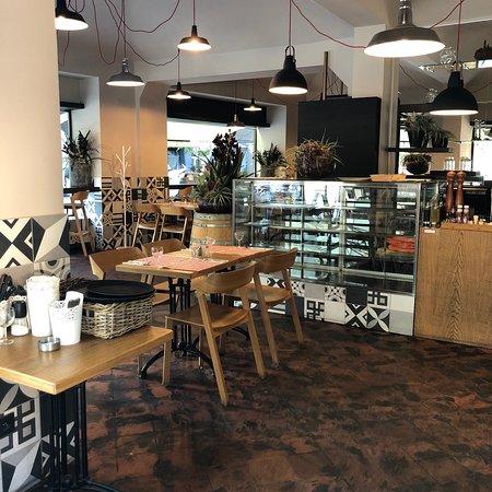 Beef House Bistro & Coffee