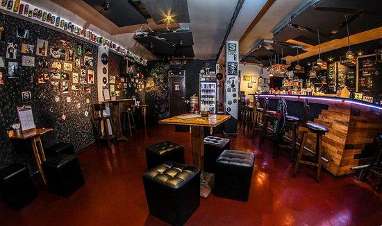 The Black Cat - Cafe Bar