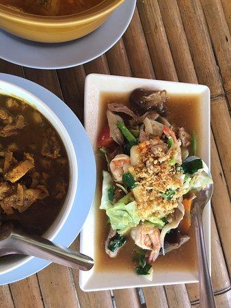 Baan Aeng Restaurant