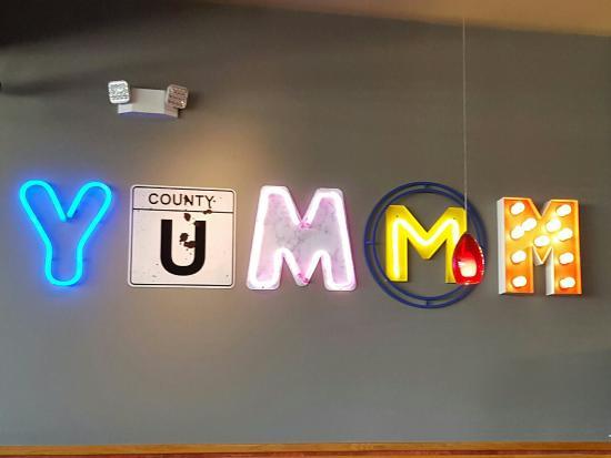 Red Robin Gourmet Burgers