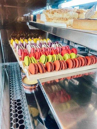 Laroche Patisserie Creperie